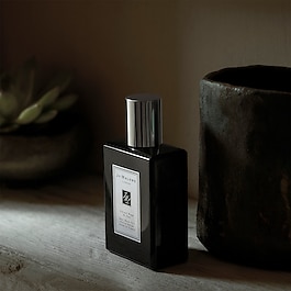 Velvet Rose and Oud Dry Body Oil